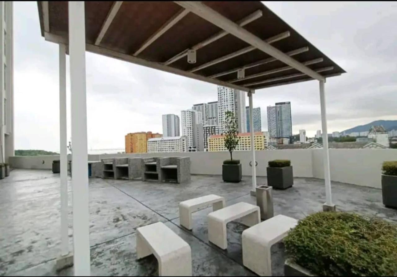 City Town Condo: Cozy Penang Retreat with Beautiful Views George Town Exterior photo