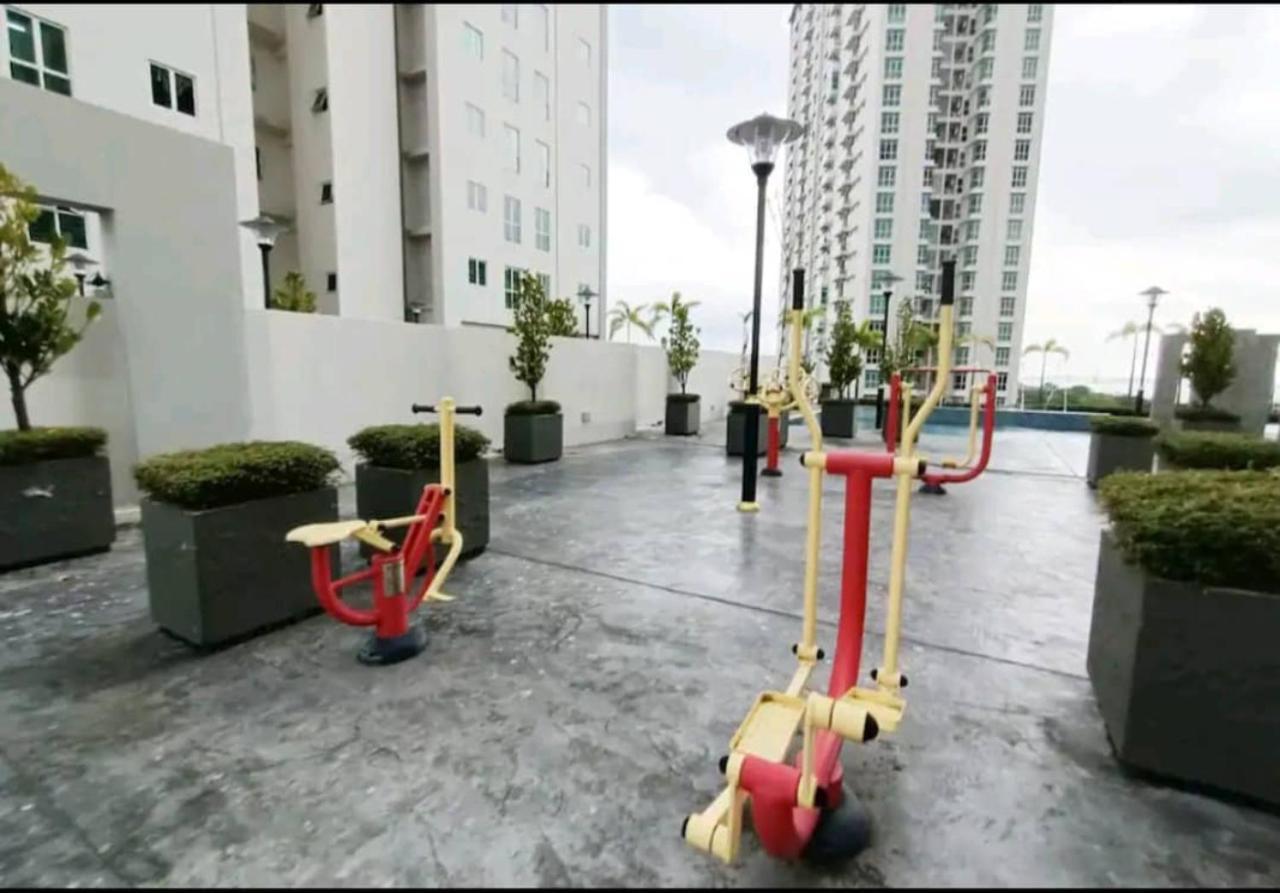 City Town Condo: Cozy Penang Retreat with Beautiful Views George Town Exterior photo