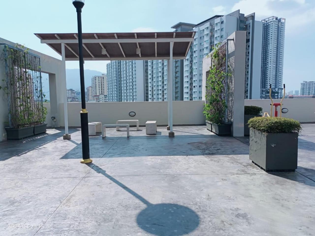 City Town Condo: Cozy Penang Retreat with Beautiful Views George Town Exterior photo